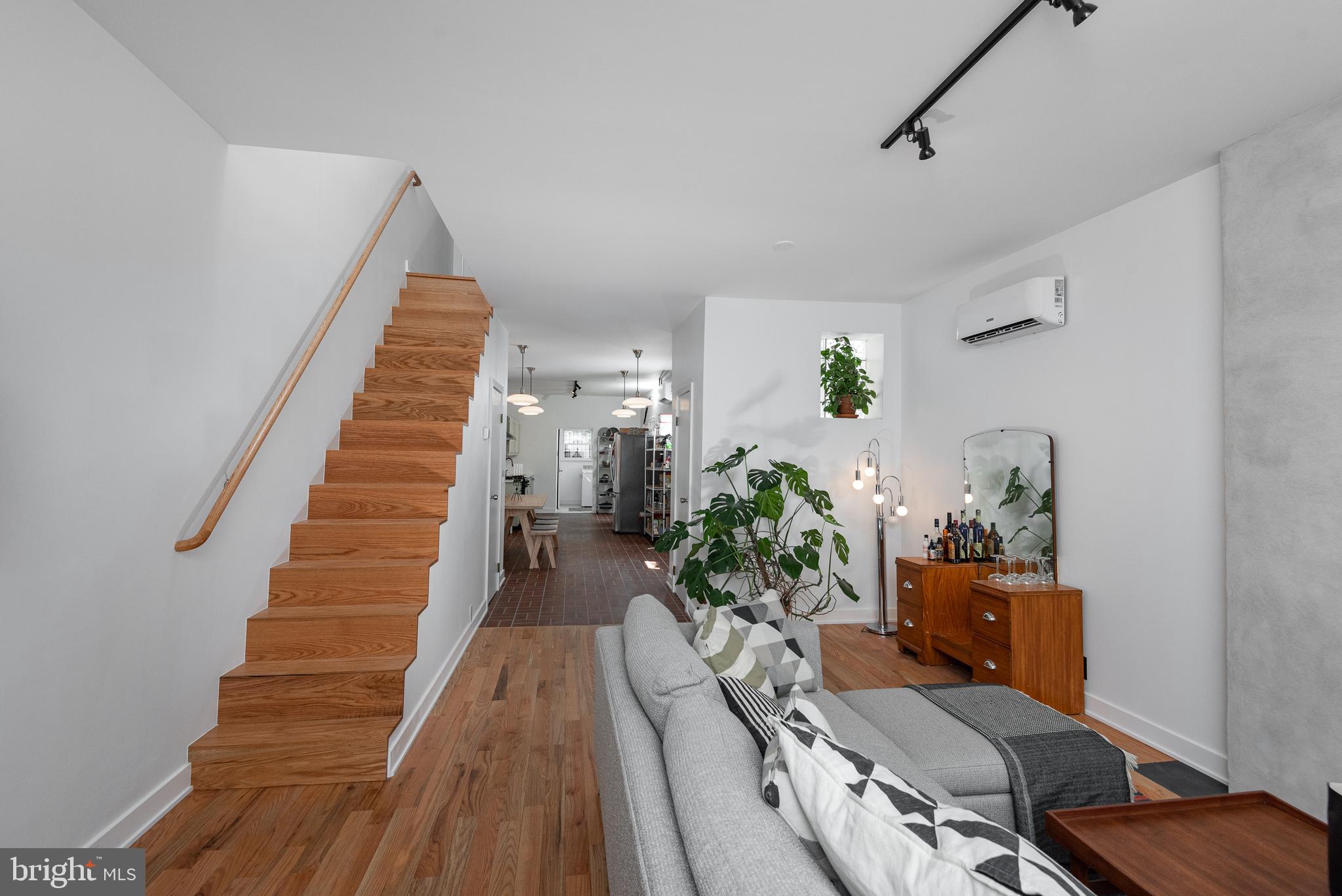 729 Reed Street Philadelphia, PA 19147 - Photo 7 of 50