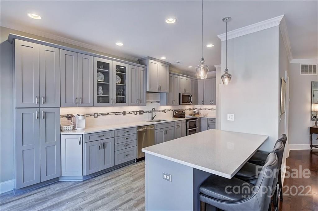 2829 Sharon View Road Charlotte, NC 28210 - Photo 15 of 34 Gallery Image 15