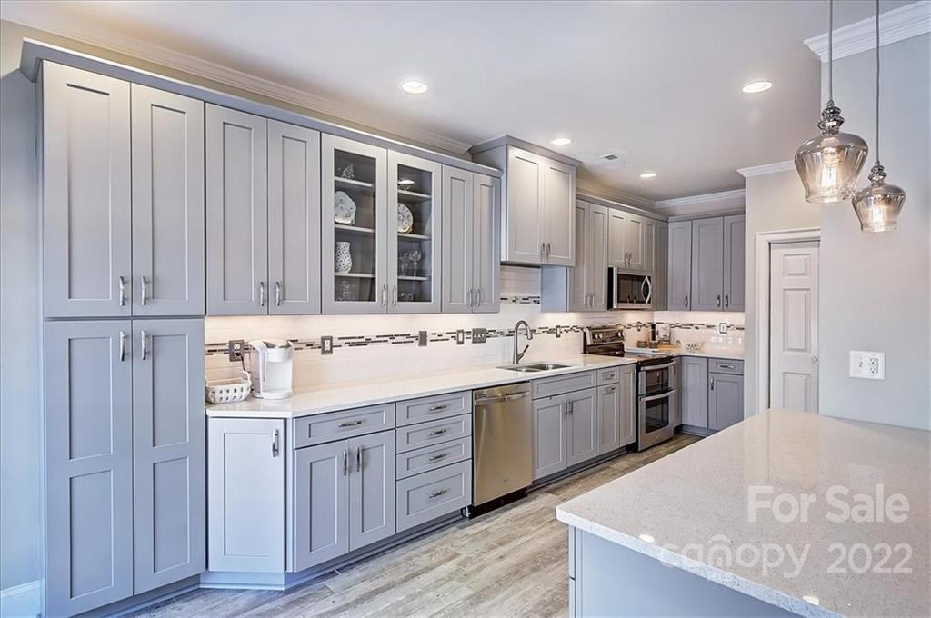 2829 Sharon View Road Charlotte, NC 28210 - Photo 16 of 34 Gallery Image 16