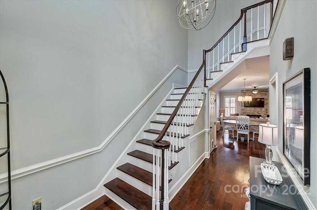 2829 Sharon View Road Charlotte, NC 28210 - Photo 4 of 34 Gallery Image 4