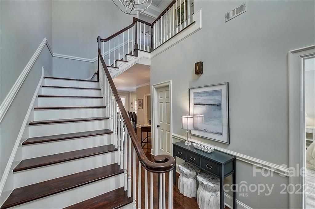2829 Sharon View Road Charlotte, NC 28210 - Photo 5 of 34 Gallery Image 5
