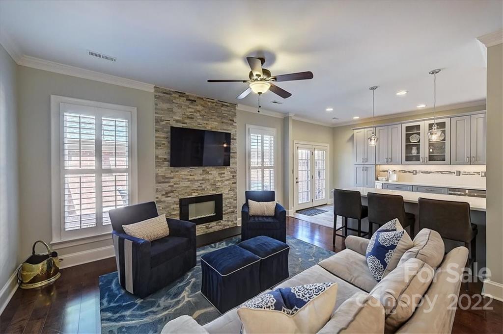 2829 Sharon View Road Charlotte, NC 28210 - Photo 10 of 34 Gallery Image 10