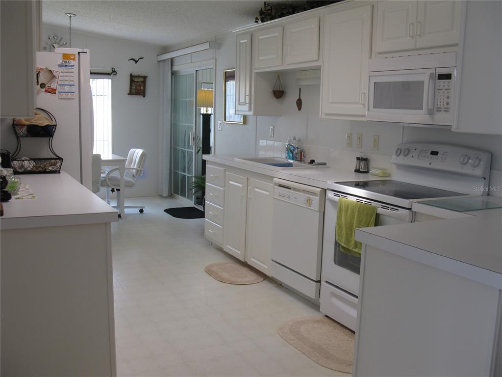 251 Ramsgate Way Haines City, FL 33844 - Photo 8 of 24 Gallery Image 8