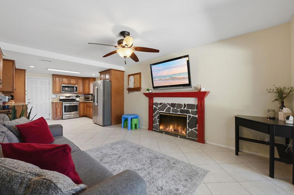 216 Ocotillo Place Oceanside, CA 92057 - Photo 15 of 28
