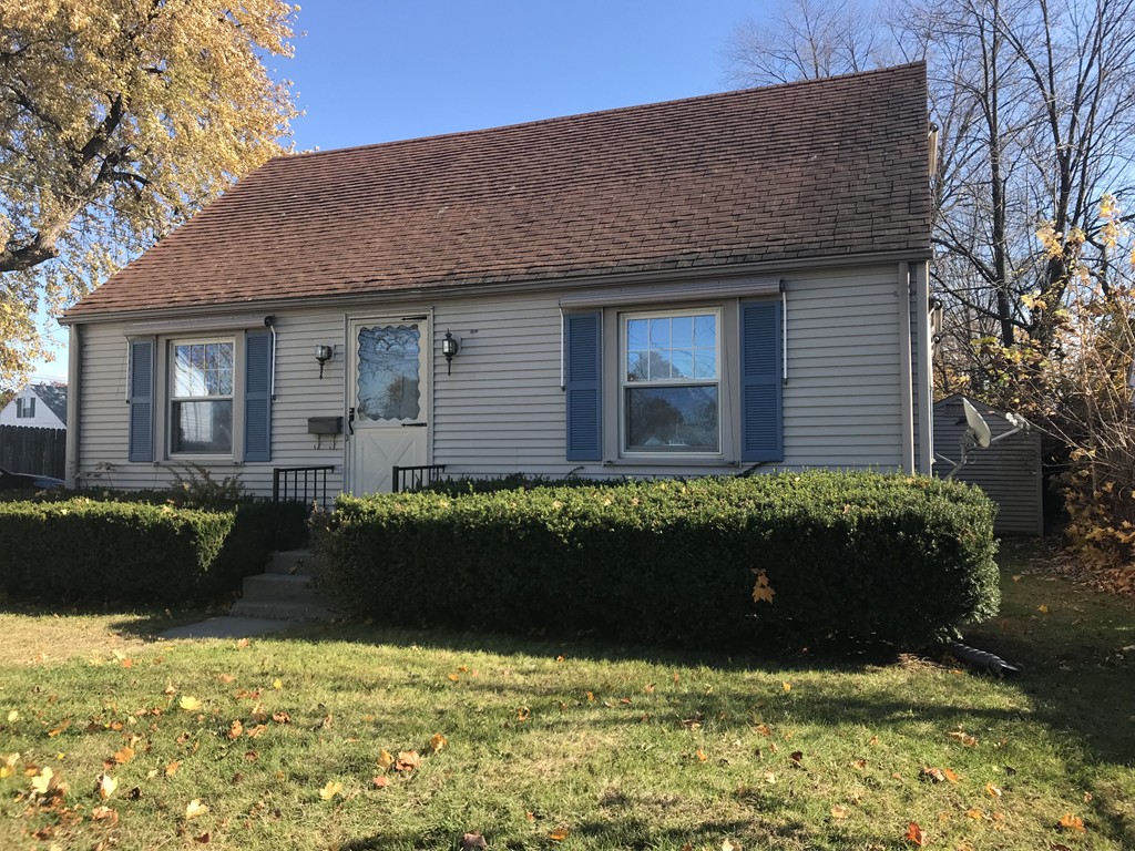 1785 Carew Street Springfield, MA 01104 - Photo 1 of 8 Gallery Image 1
