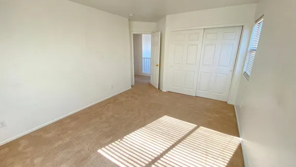 $2,100 | 7425 West Crown King Road, Phoenix, AZ 85043
