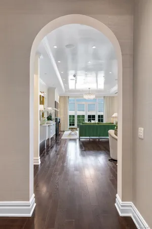 $6,495,000 | 6000 Royal Court, Unit PH, North Hills, NY 11040