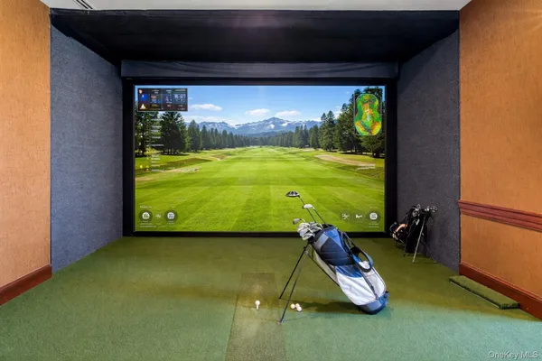 $6,495,000 | 6000 Royal Court, Unit PH, North Hills, NY 11040