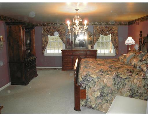 708 Scrubgrass Road Mt. Lebanon, PA 15243 - Photo 9 of 14 Master Bedroom.