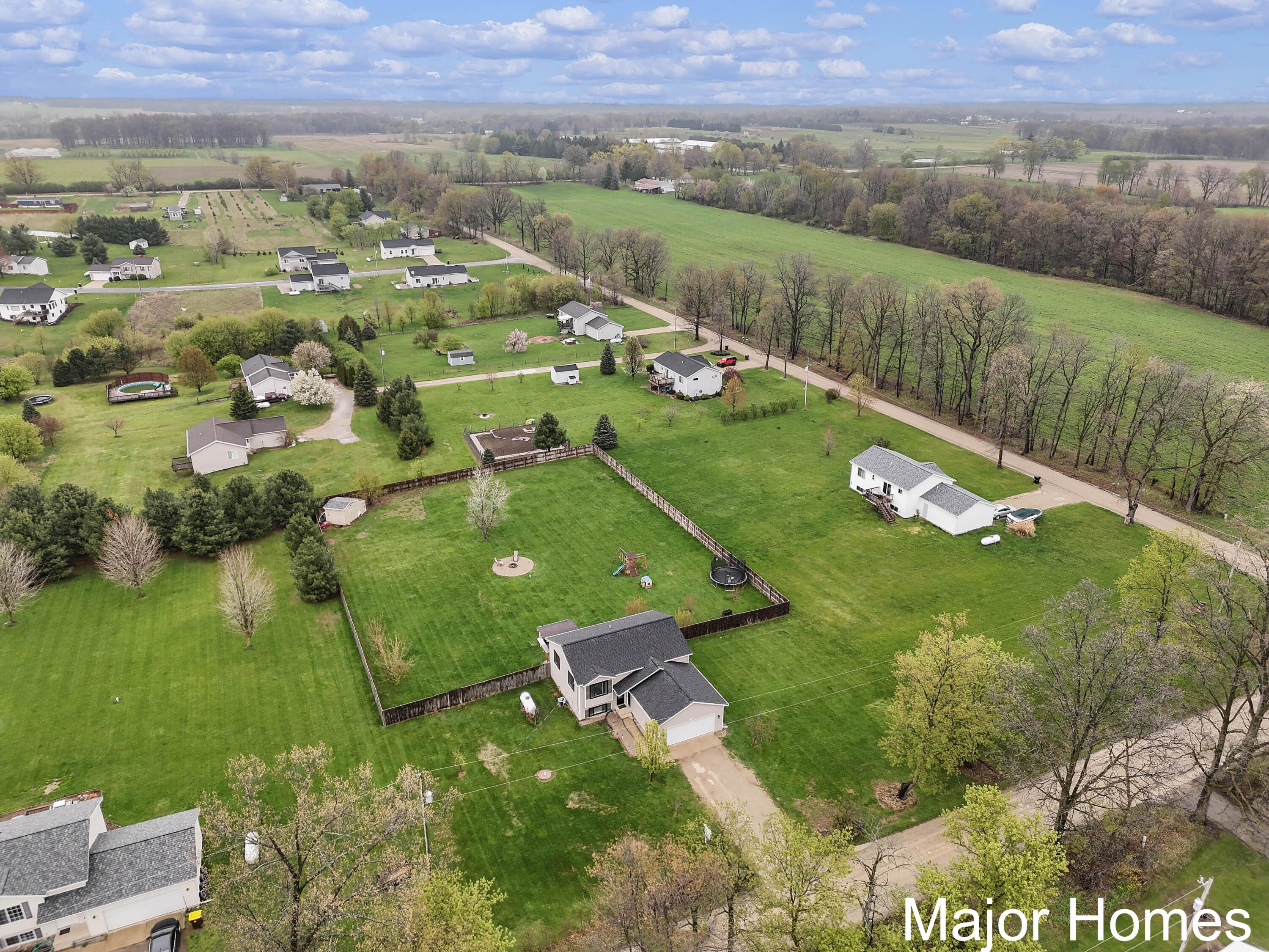 9540 Tannis Road Clarksville, MI 48815 - Photo 28 of 28 DJI_20250501113938_0172_D