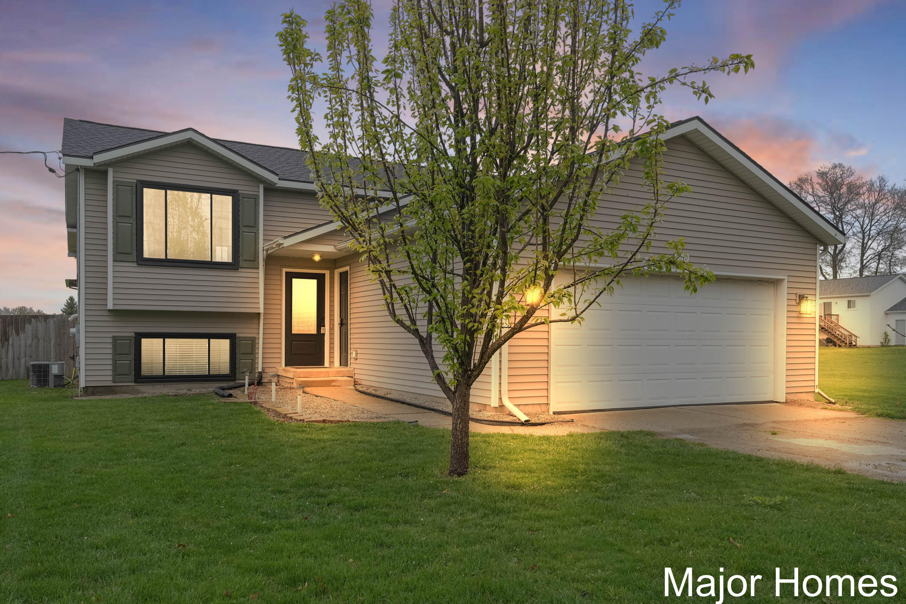 9540 Tannis Road Clarksville, MI 48815 - Photo 3 of 28 DSC05384 dd