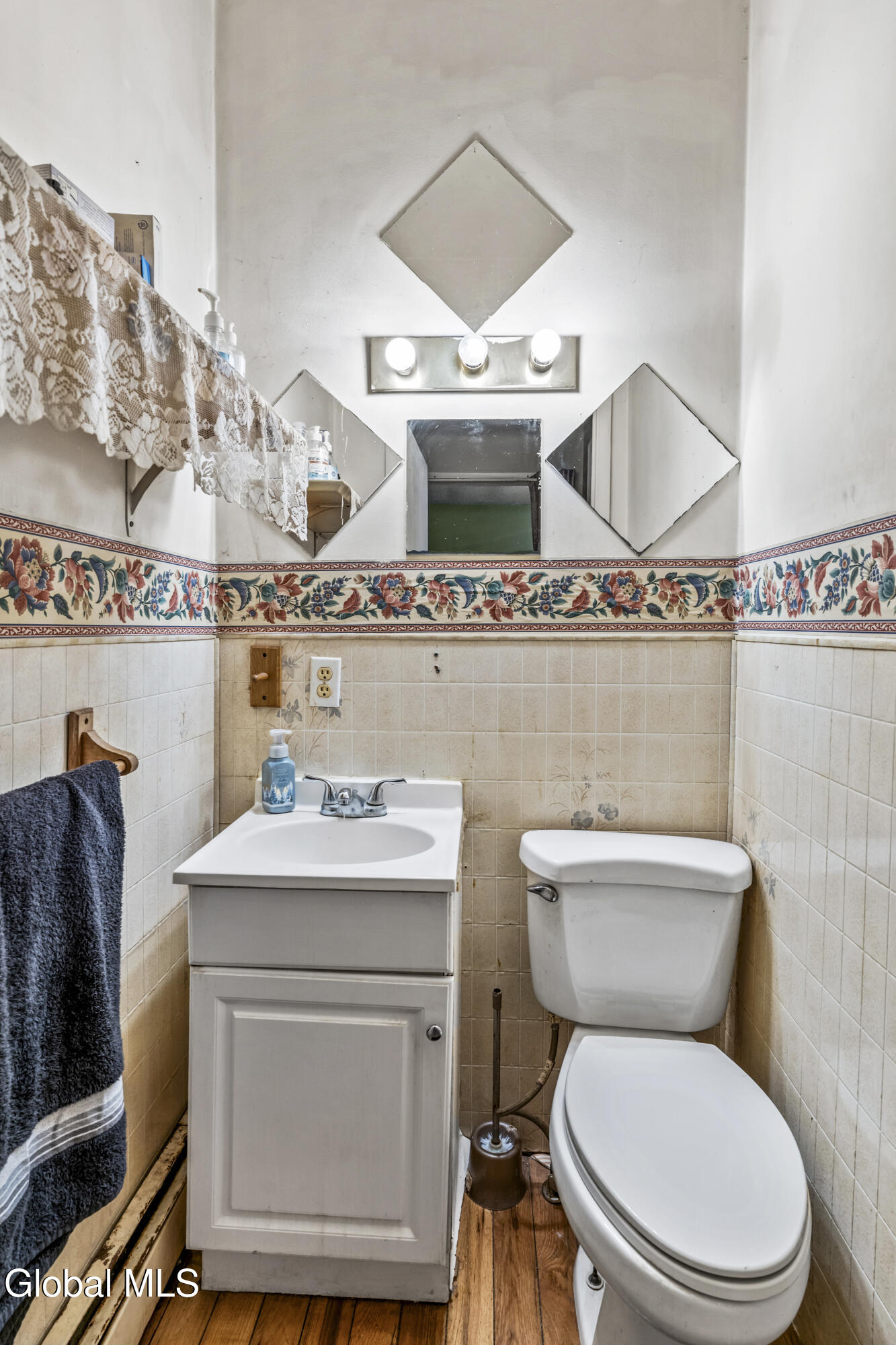 122 Haigh Avenue Schenectady, NY 12304 - Photo 15 of 33 DSC02914