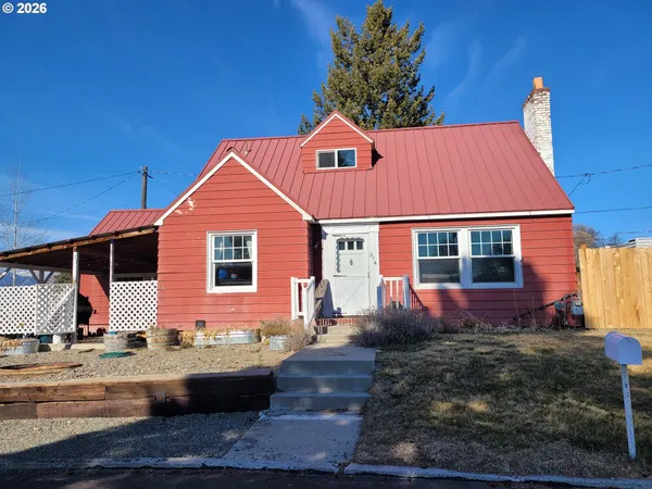 $270,000 | 314 Hillcrest Place, Baker City, OR 97814