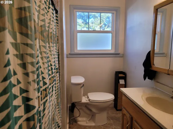 $270,000 | 314 Hillcrest Place, Baker City, OR 97814