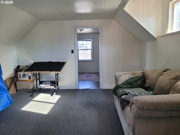 $270,000 | 314 Hillcrest Place, Baker City, OR 97814