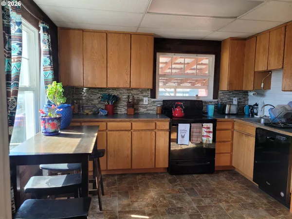 $270,000 | 314 Hillcrest Place, Baker City, OR 97814