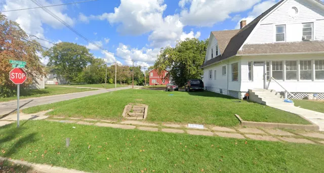 $5,000 | 363 Brunson Avenue, Benton Harbor, MI 49022