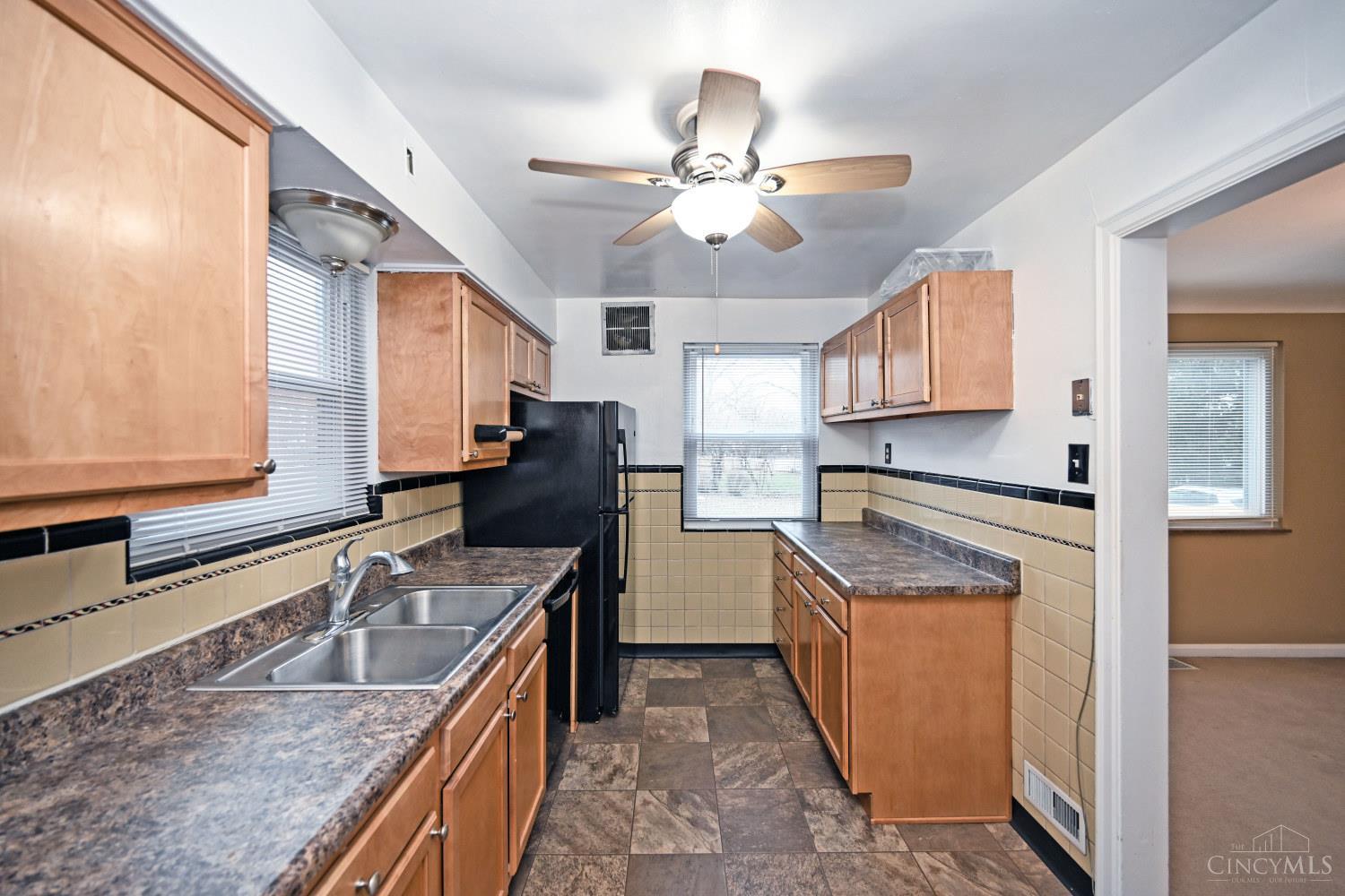 7552 Montgomery Road, Unit 1 Cincinnati, OH 45236 - Photo 11 of 28