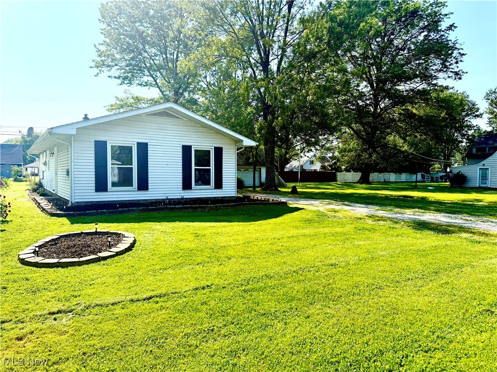 4816 Wake Robin Road Mentor, OH 44060 - Photo 2 of 19