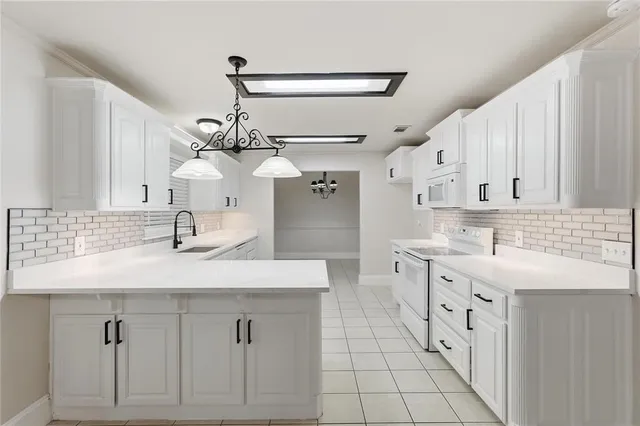 $2,250 | 2901 Branch Oaks Drive, Garland, TX 75043