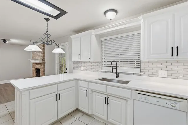 $2,250 | 2901 Branch Oaks Drive, Garland, TX 75043