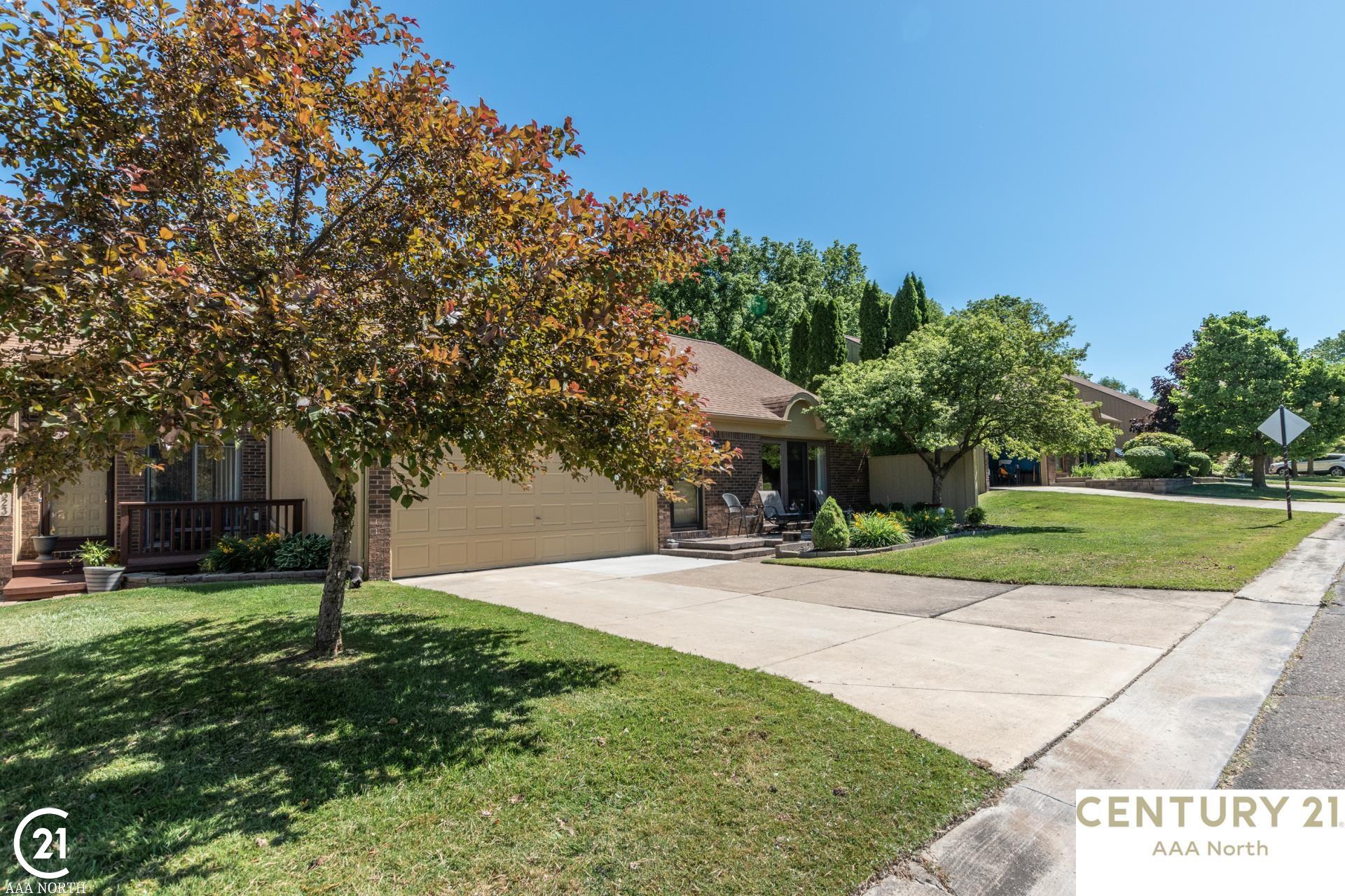 2327 Rochelle Park Drive Rochester Hills, MI 48309 - Photo 2 of 58