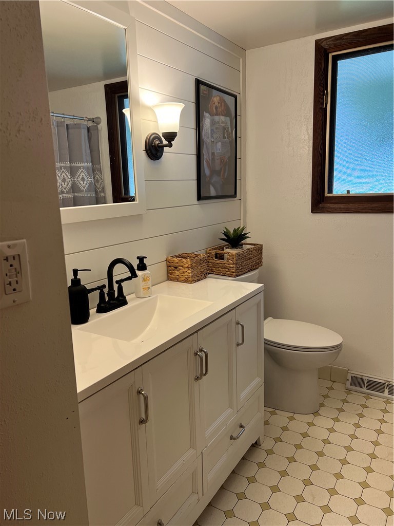 7385 Poore Road Conneaut, OH 44030 - Photo 16 of 35 Full bath 9 x 7