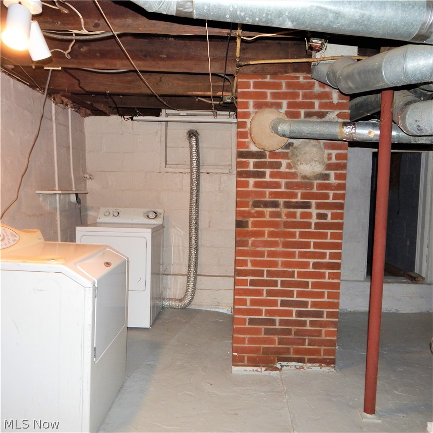 11607 Crofton Road Garfield Heights, OH 44125 - Photo 27 of 28