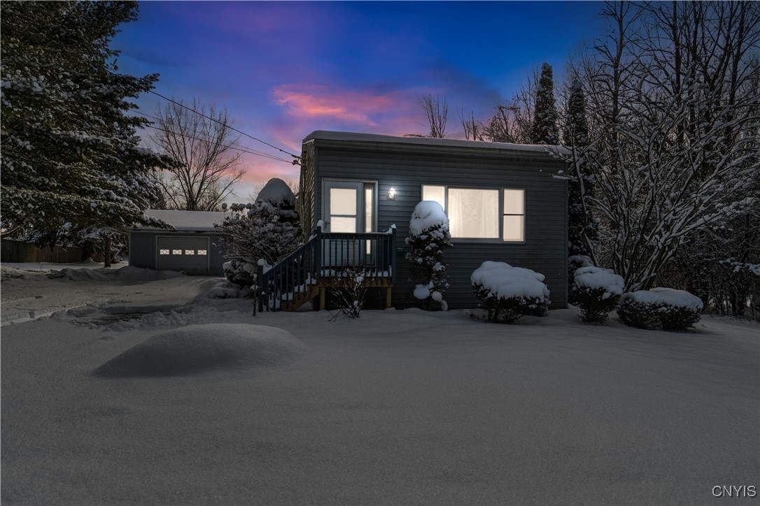 Welcome to 2738 Warners Road!