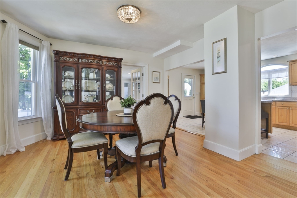 16 Endicott Street Saugus, MA 01906 - Photo 8 of 42