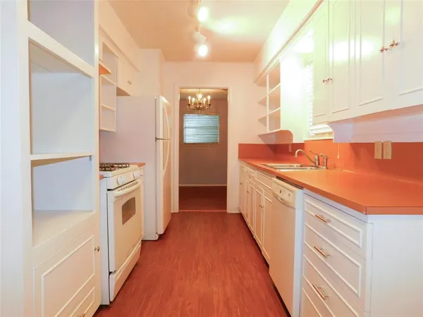 $1,950 | 1128 Thomas Street, Denton, TX 76201