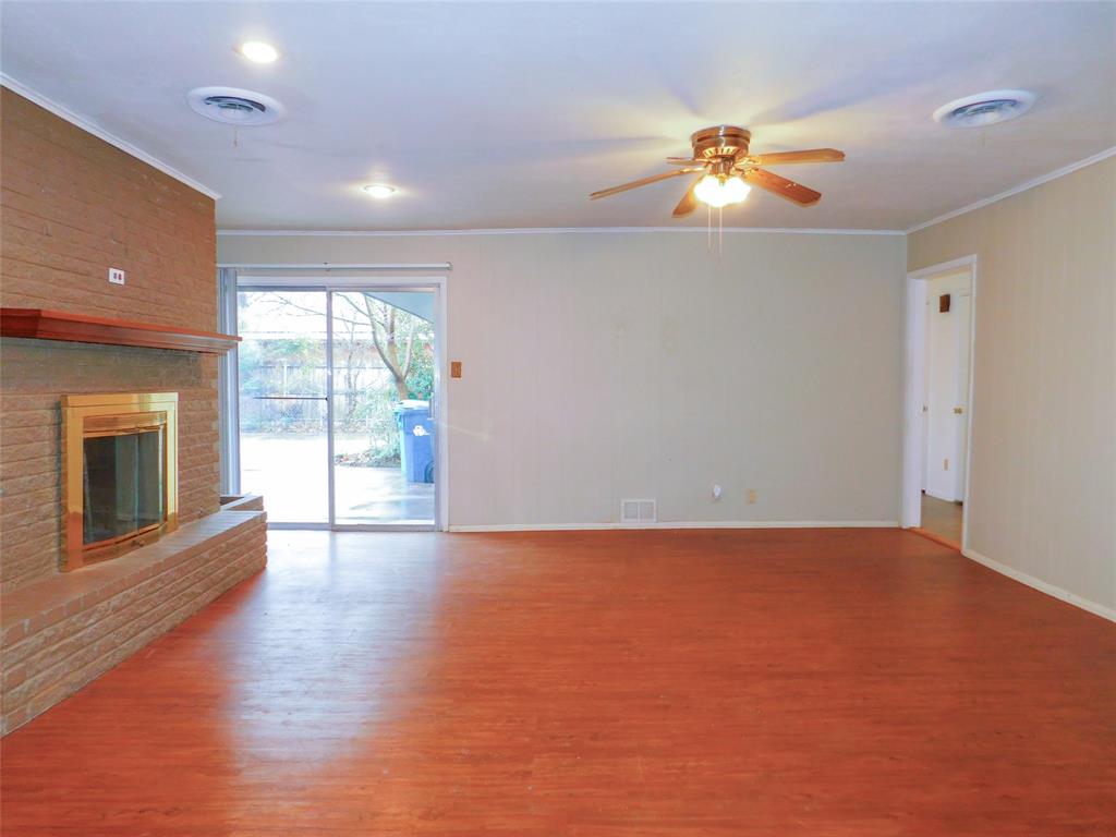 1128 Thomas Street Denton, TX 76201 - Photo 9 of 27