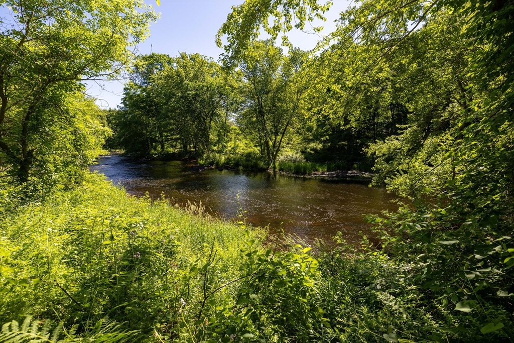 136 Quaboag Street Warren, MA 01083 - Photo 28 of 38