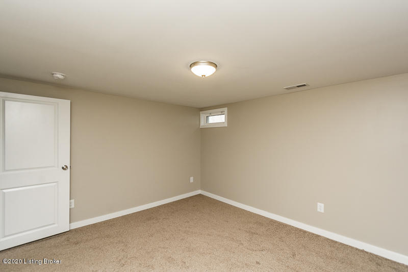 122 Overlook Road Louisville, KY 40229 - Photo 35 of 42 _ADS1221