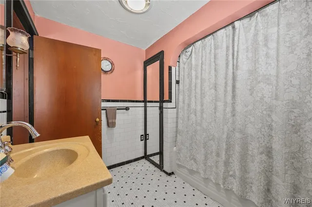 $275,000 | 63 Newport Avenue, Buffalo, NY 14216