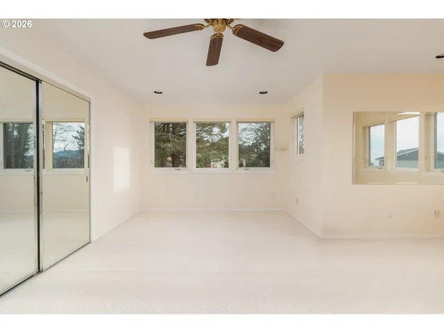 a view of a room with an empty space