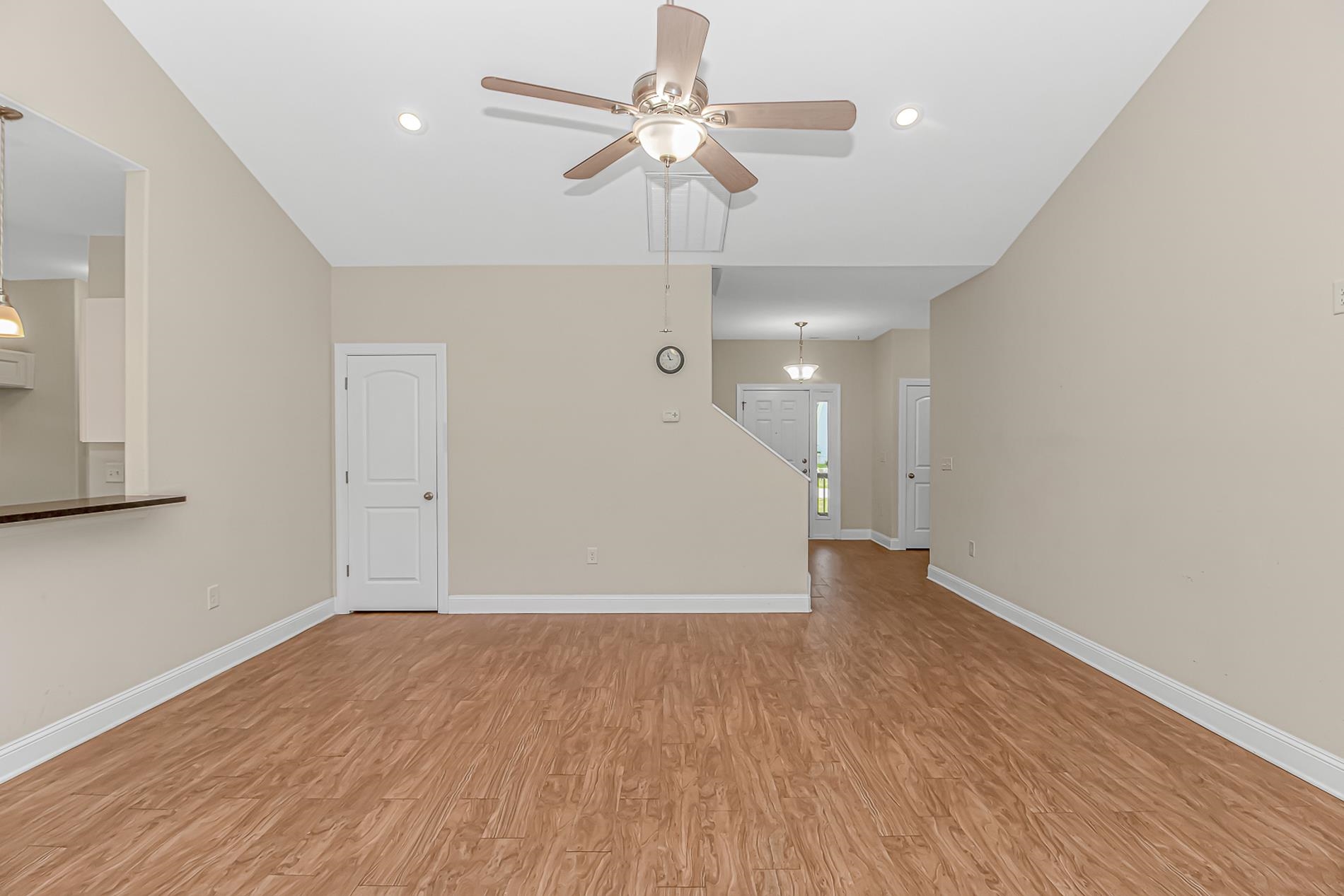 621 Garden Avenue Georgetown, SC 29440 - Photo 8 of 33