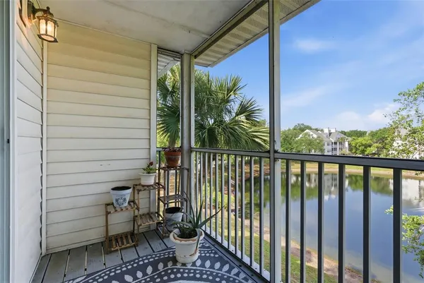 $185,000 | 3300 Haviland Court, Unit 303, Palm Harbor, FL 34684
