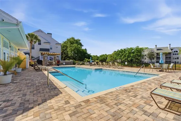 $185,000 | 3300 Haviland Court, Unit 303, Palm Harbor, FL 34684