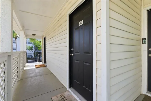 $185,000 | 3300 Haviland Court, Unit 303, Palm Harbor, FL 34684