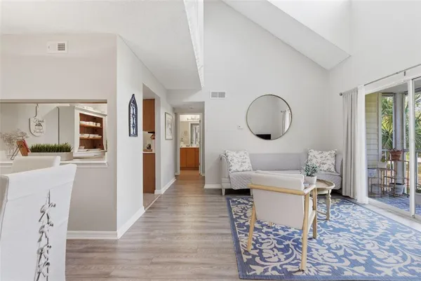 $185,000 | 3300 Haviland Court, Unit 303, Palm Harbor, FL 34684