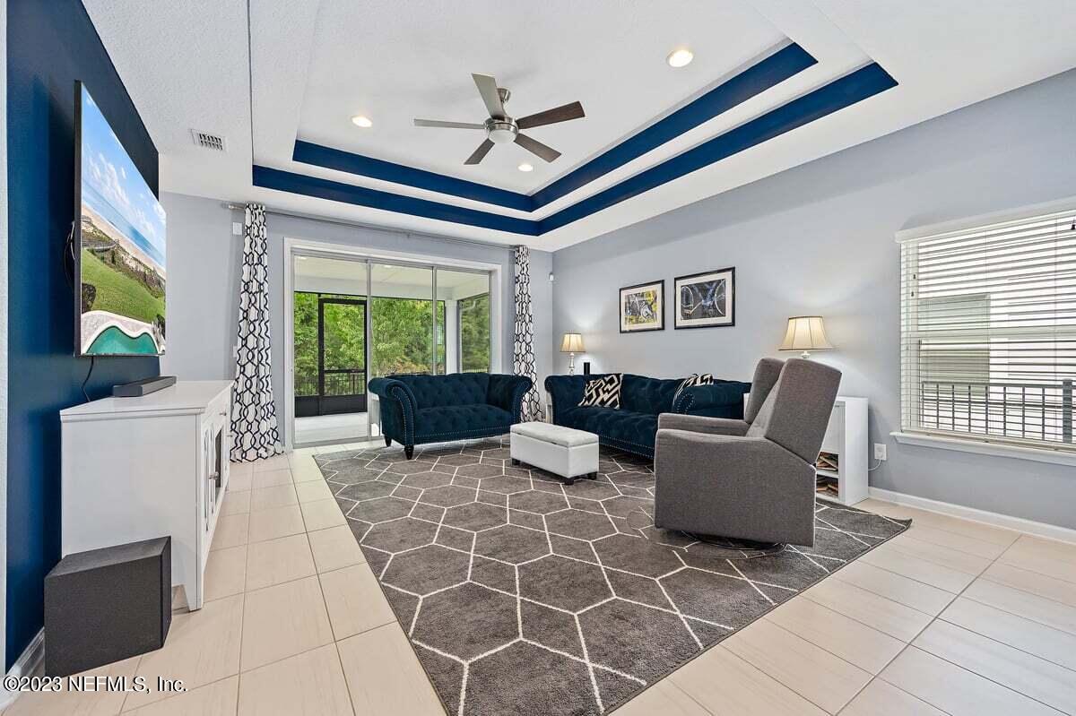 9772 Kevin Road Jacksonville, FL 32257 - Photo 10 of 21 9772 Kevin Rd Family Room