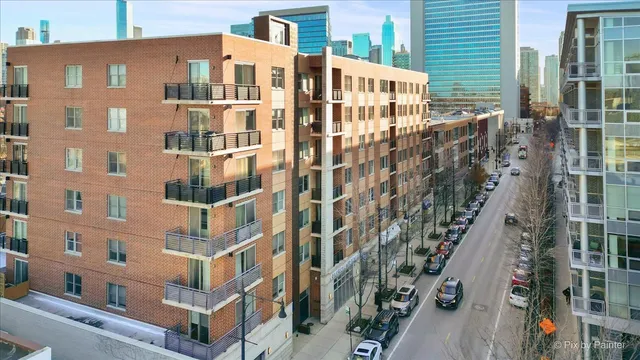 $3,200 | 873 North Larrabee Street, Unit 201, Chicago, IL 60610