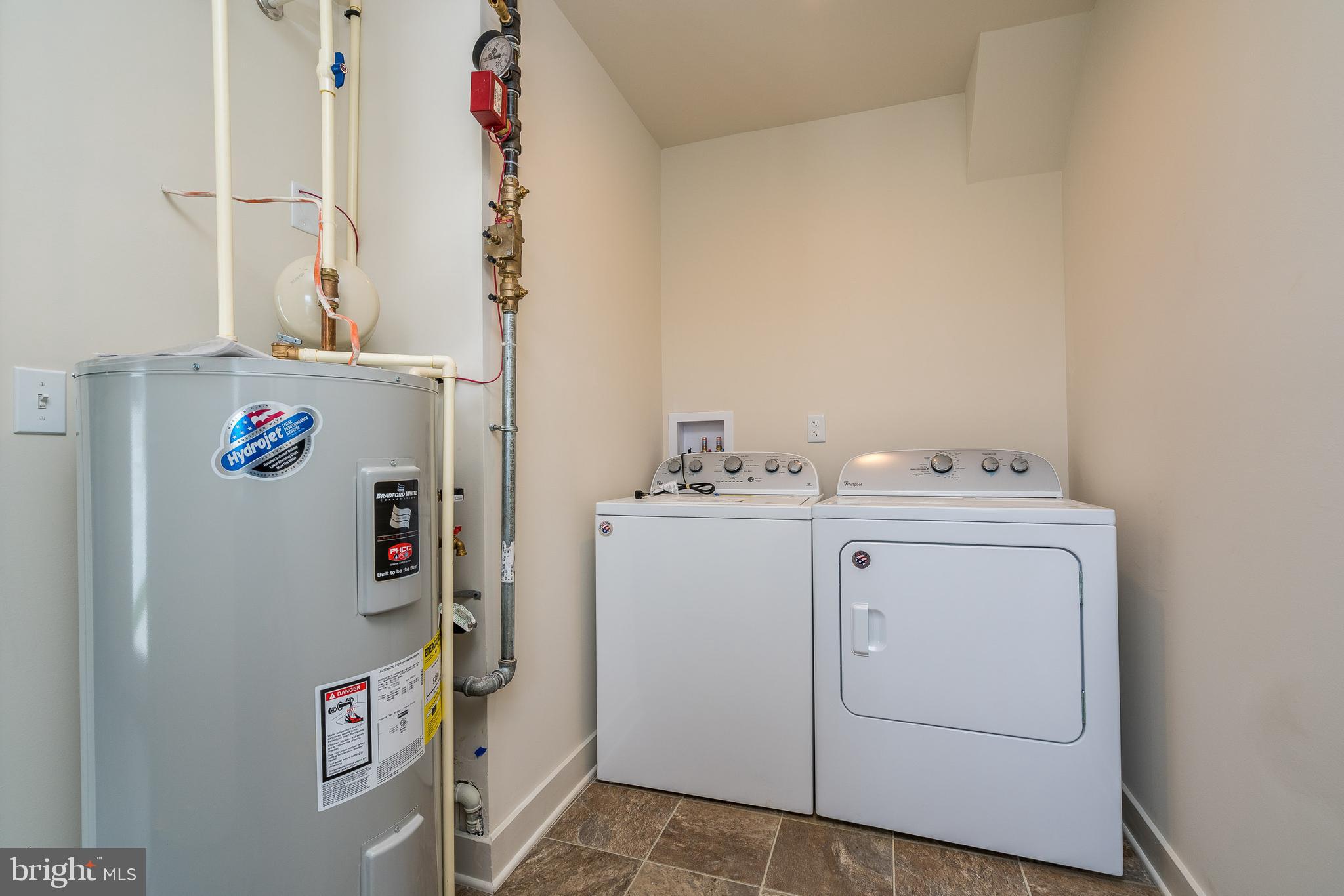 219 Baltimore Street Hanover, PA 17331 - Photo 4 of 19 Gallery Image 4