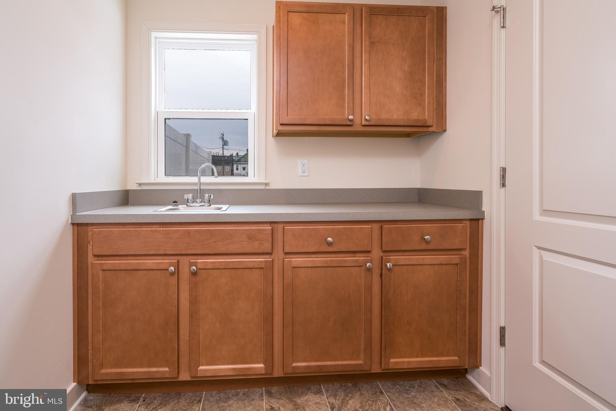 219 Baltimore Street Hanover, PA 17331 - Photo 5 of 19 Gallery Image 5