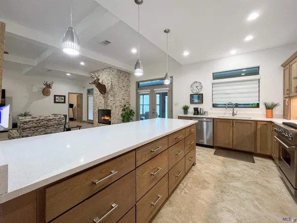 $499,900 | 9788 Hunter Brook Lane, Denham Springs, LA 70706