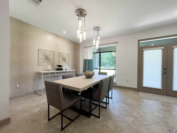 $499,900 | 9788 Hunter Brook Lane, Denham Springs, LA 70706