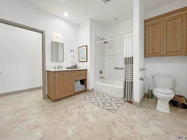 $499,900 | 9788 Hunter Brook Lane, Denham Springs, LA 70706