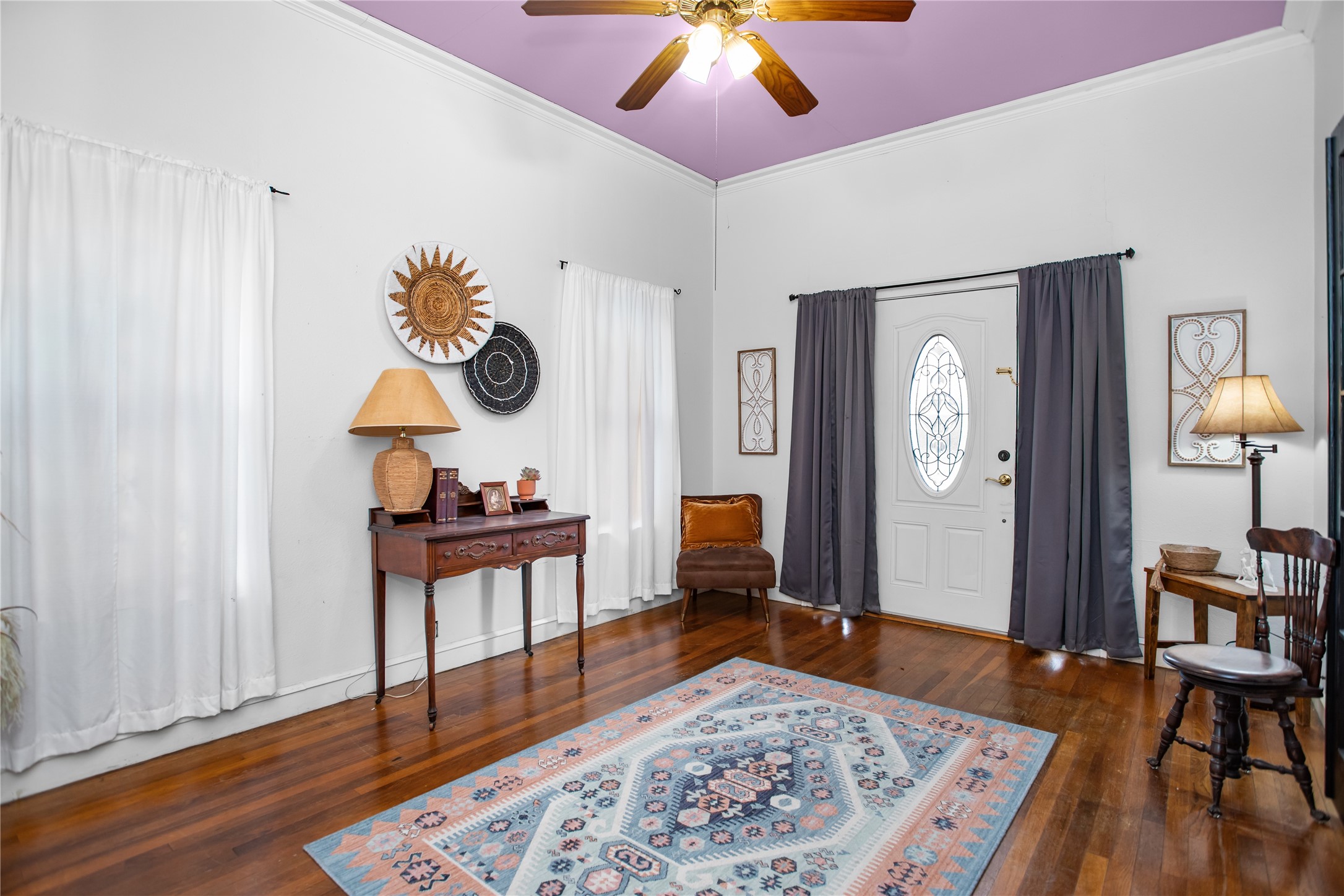 706 East Main Street Madisonville, TX 77864 - Photo 6 of 25 a living room with furniture and wooden floor
