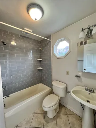 $1,500 | 124 Virginia Avenue, Unit 2, Mount Washington, PA 15211